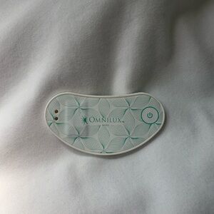 Omnilux Mini LED Device with 21 patches